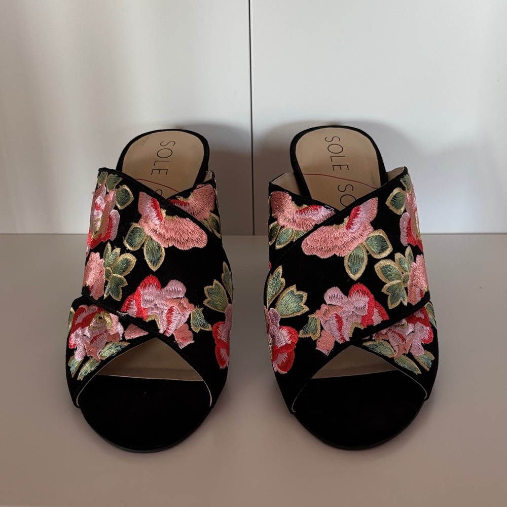 Sole Society Black Floral Mules Size 8
